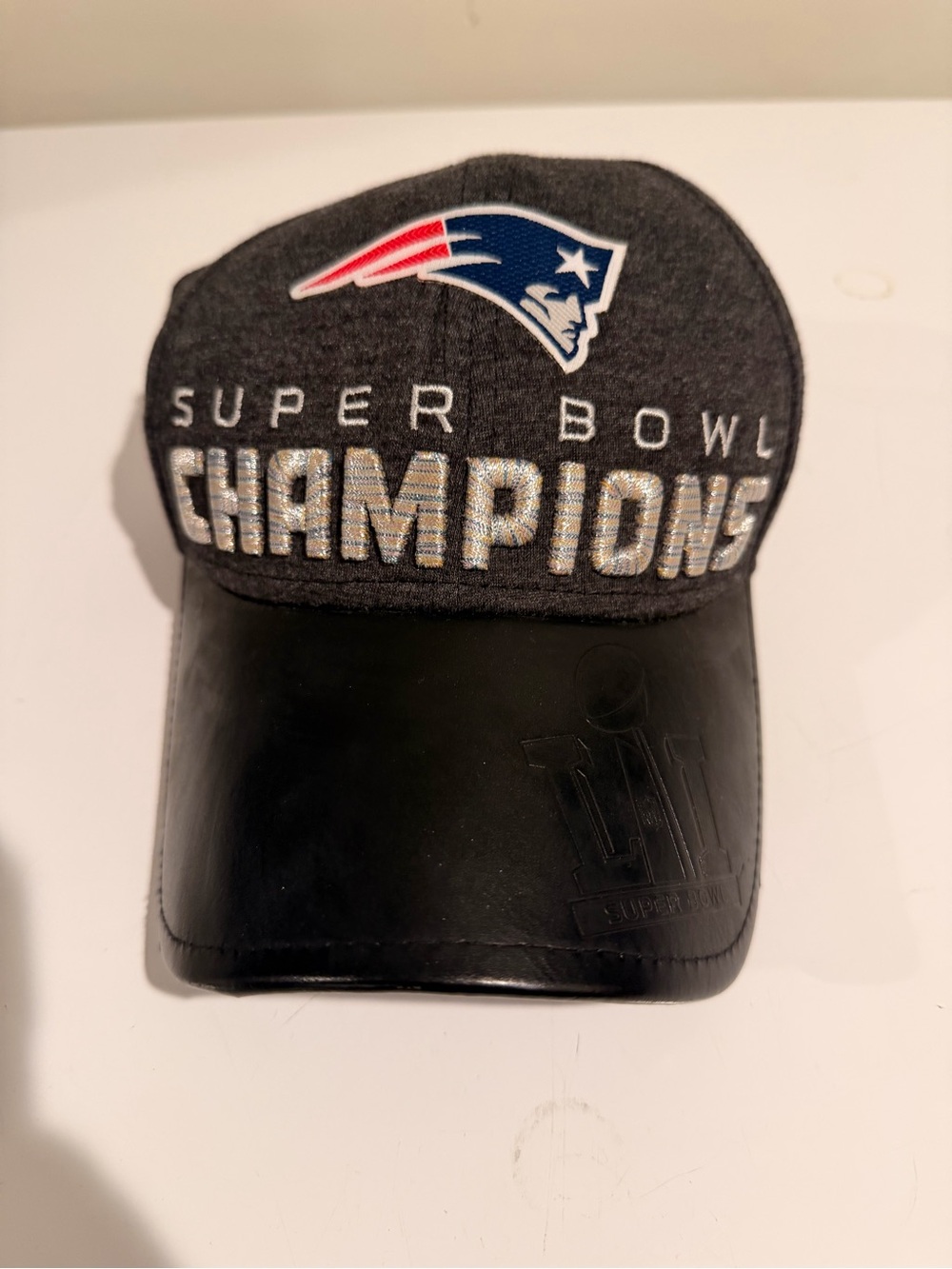 New Era New England Patriots Gray, Black and Silver Super Bowl Champions Cap